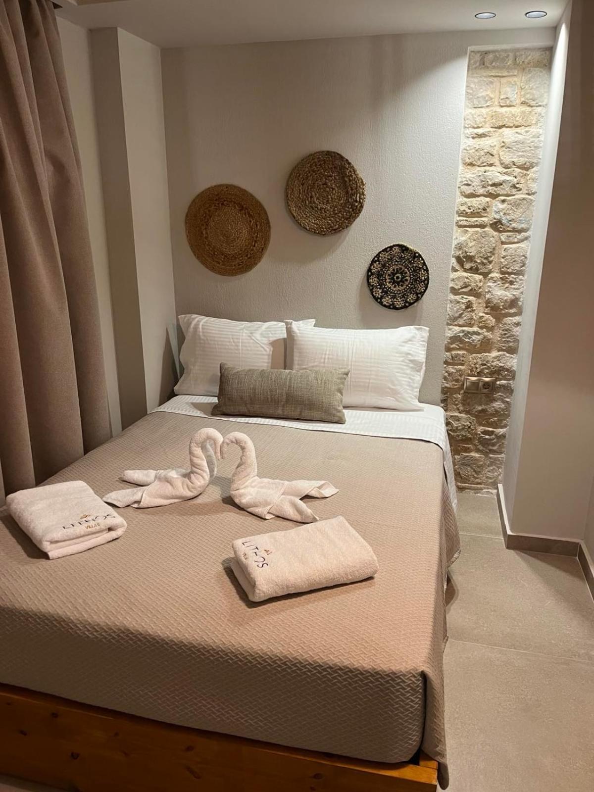 Lithos Villas - Nikiti Halkidiki ภายนอก รูปภาพ
