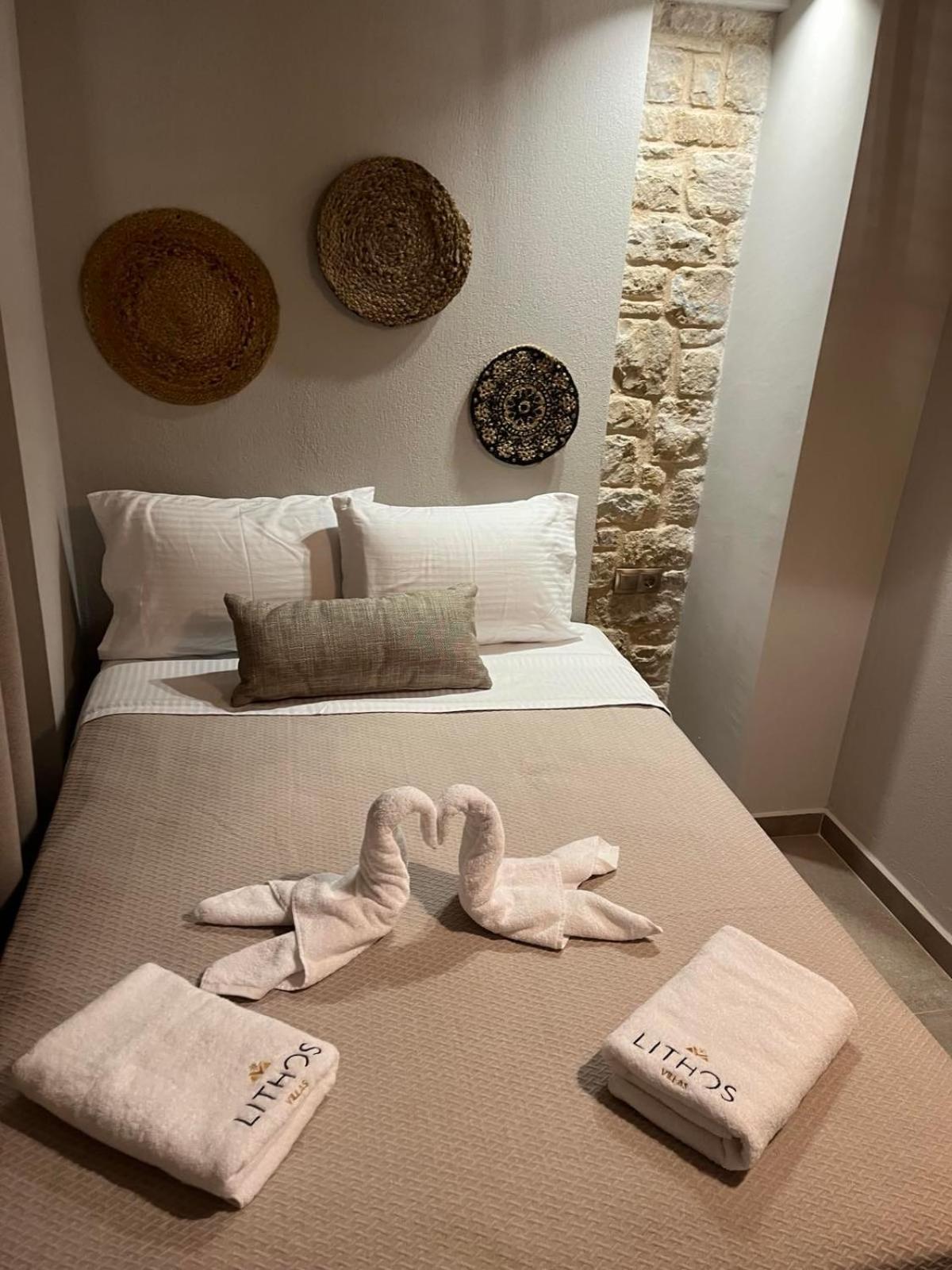 Lithos Villas - Nikiti Halkidiki ภายนอก รูปภาพ